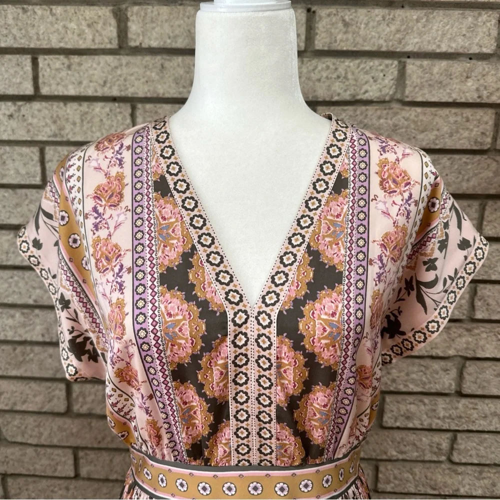 Nwt Gal Meets Glam Stunning Floral Dress Size 8 - Picture 6 of 14